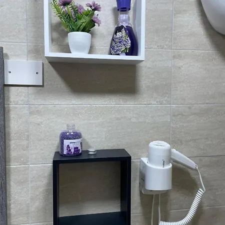 Napule E Feriehus *